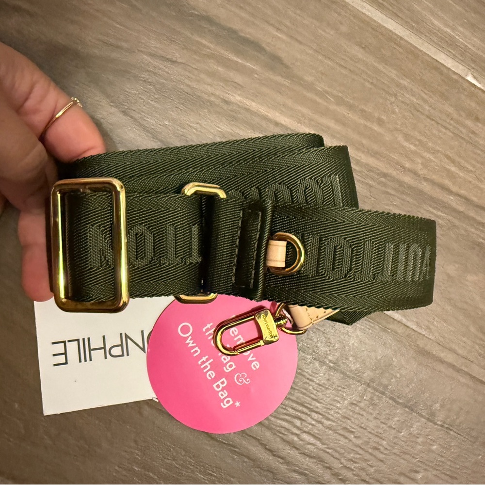 Louis Vuitton 
Green Adjustable Strap with Gold Hardware